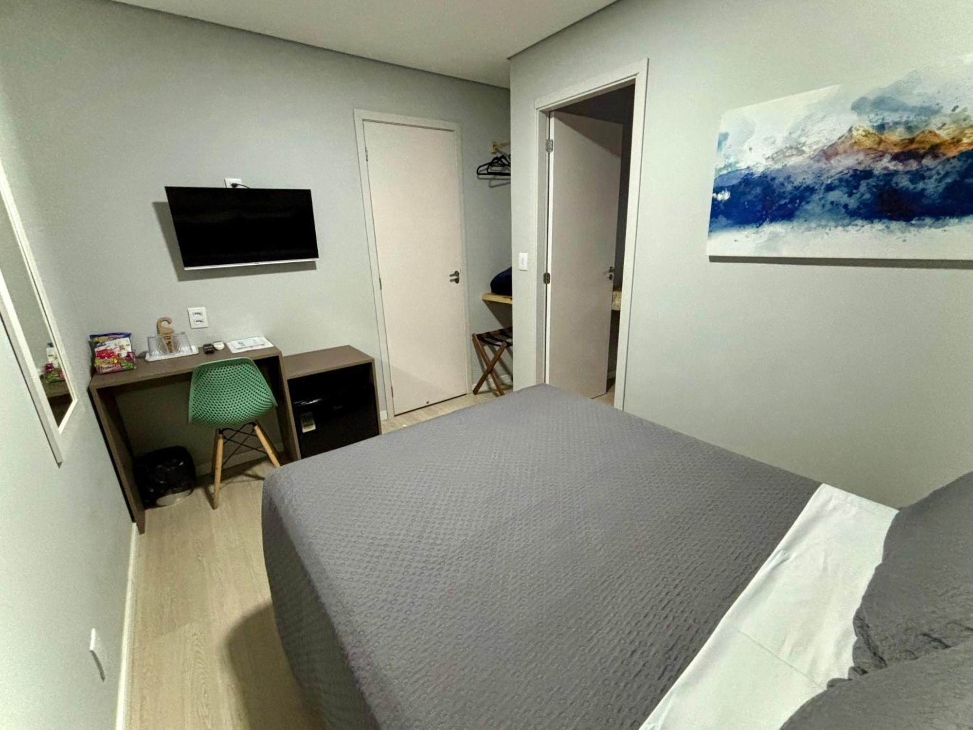 Standard Suite,1683009249:JPEG